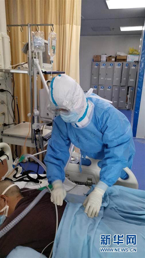 （一線抗疫群英譜·圖文互動）（2）“從高原奔赴平原，我們傾囊相助”——青海援湖北醫(yī)療隊女醫(yī)生戴春的故事 