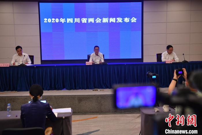 圖為新聞發(fā)布會(huì)現(xiàn)場。　張浪 攝