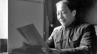 舍我其誰(shuí)報(bào)國(guó)志，碧血丹心愛(ài)國(guó)情