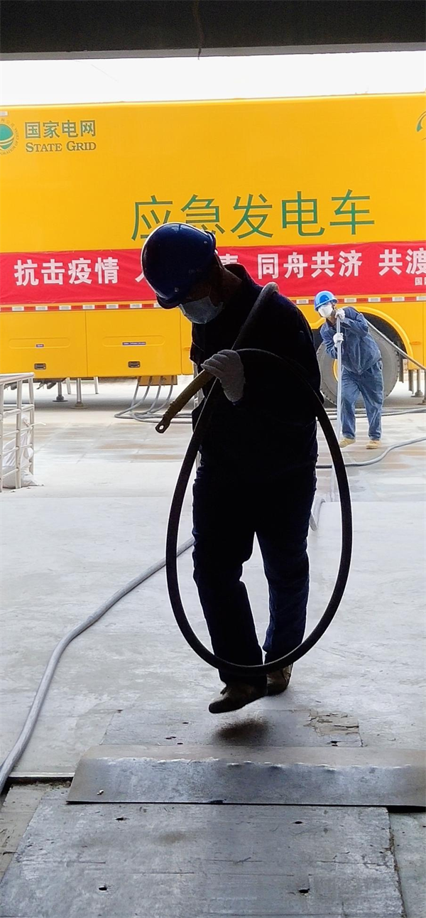 “疫”線(xiàn)十二時(shí)辰 集結(jié)了他們最好的樣子_fororder_圖片5